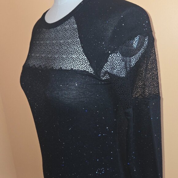 Top - Picture 3 of 4